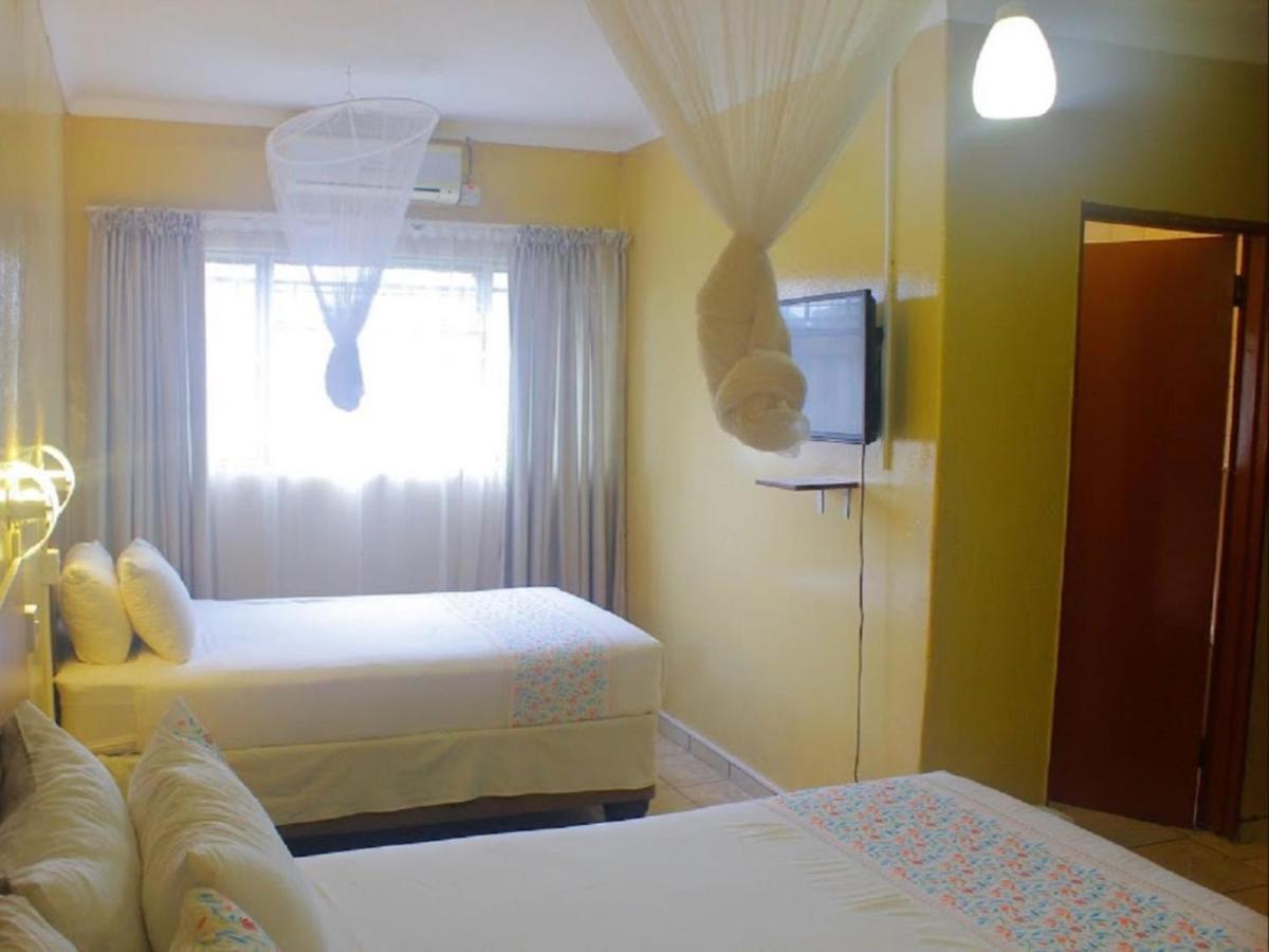 קסנה Nkanga Hotel מראה חיצוני תמונה