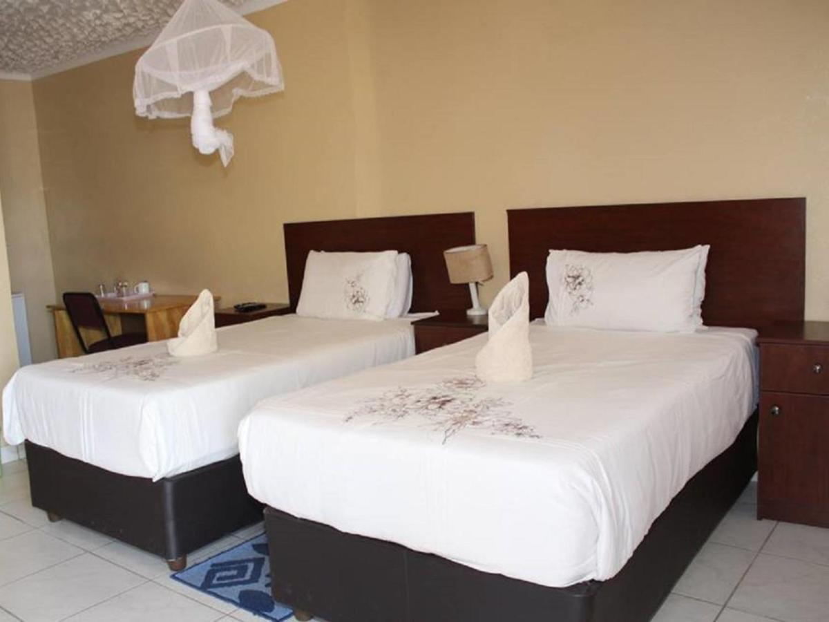 קסנה Nkanga Hotel מראה חיצוני תמונה