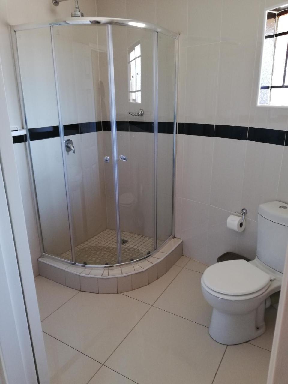 קסנה Nkanga Hotel מראה חיצוני תמונה